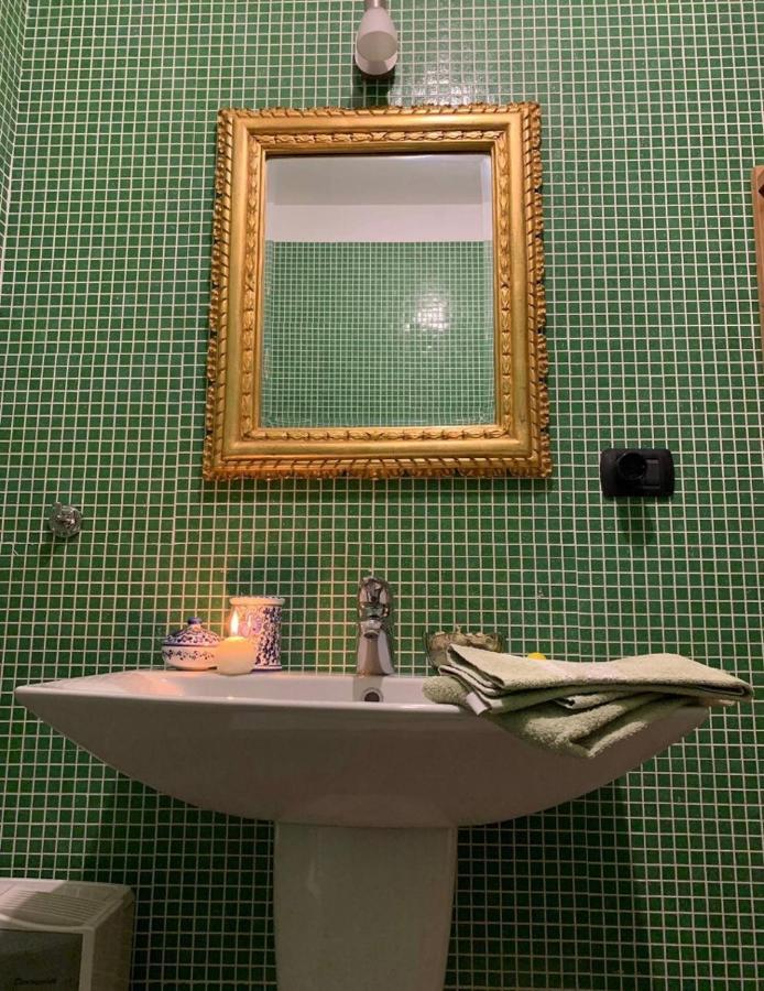 Delicious Santa Croce Apartment Lucca Bagian luar foto