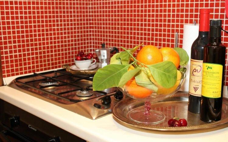 Delicious Santa Croce Apartment Lucca Bagian luar foto